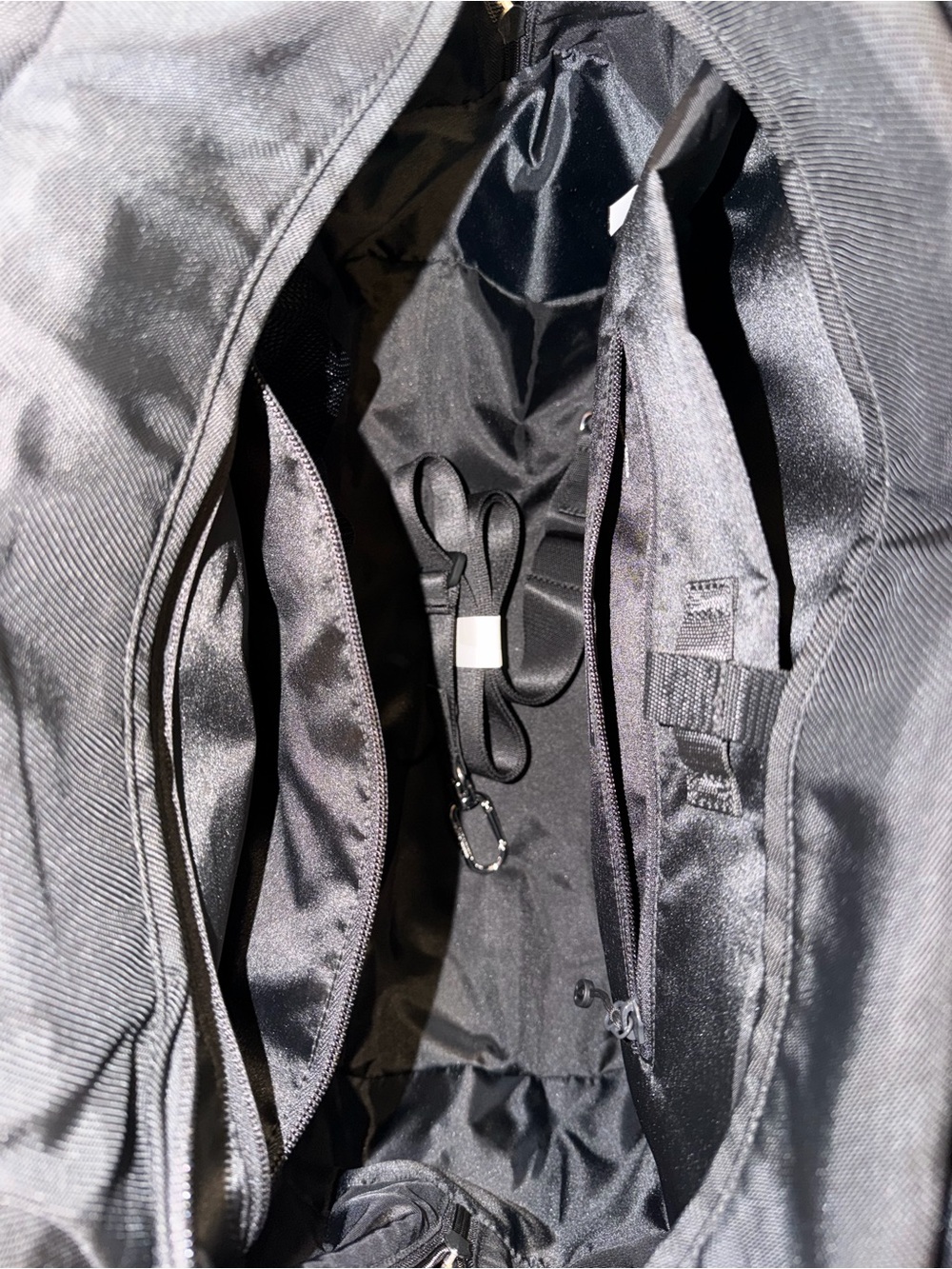Lululemon - City Essentials Bag 25L - Black - Picture 3 of 3